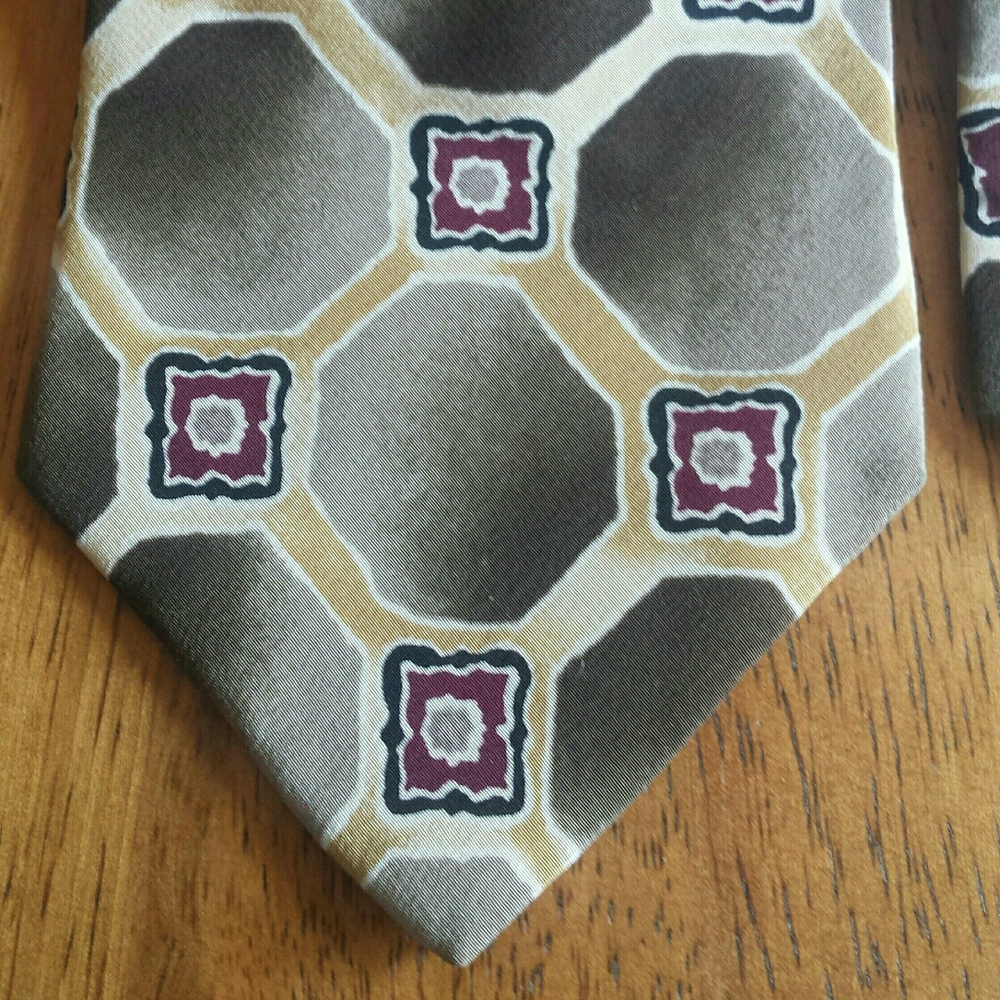 Cellini Linea Uomo Geometric Print 100% Silk Tie - Picture 3 of 6